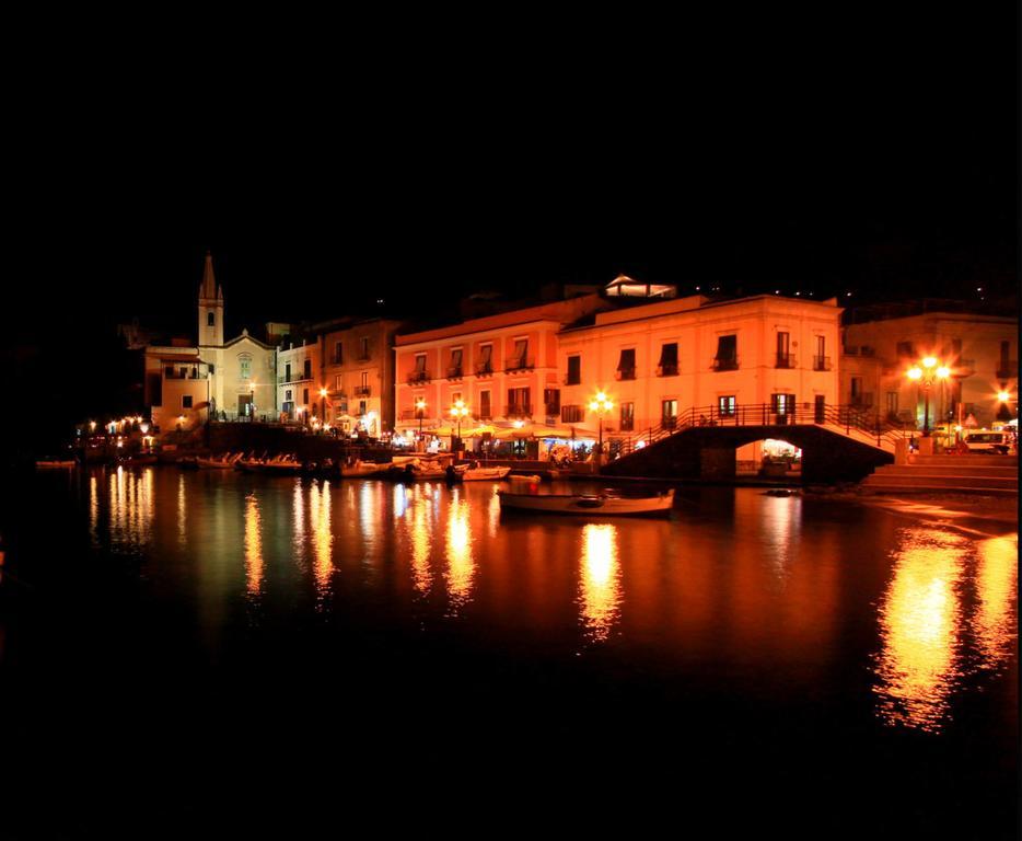 Villa A Lipari Oda fotoğraf